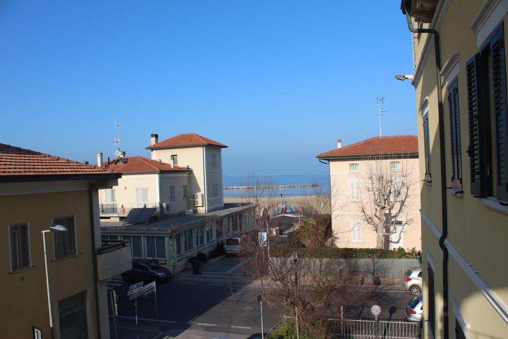 Hotel La Torre Rimini Exterior photo